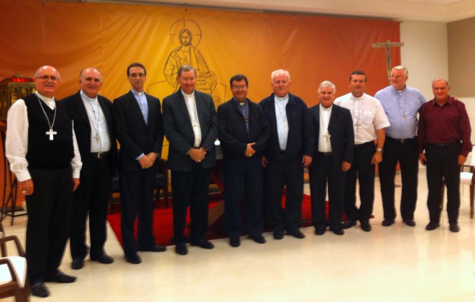 Bispos do Regional Sul 4 e Presidência juntos arquivo pessoal de dom Onécimo
