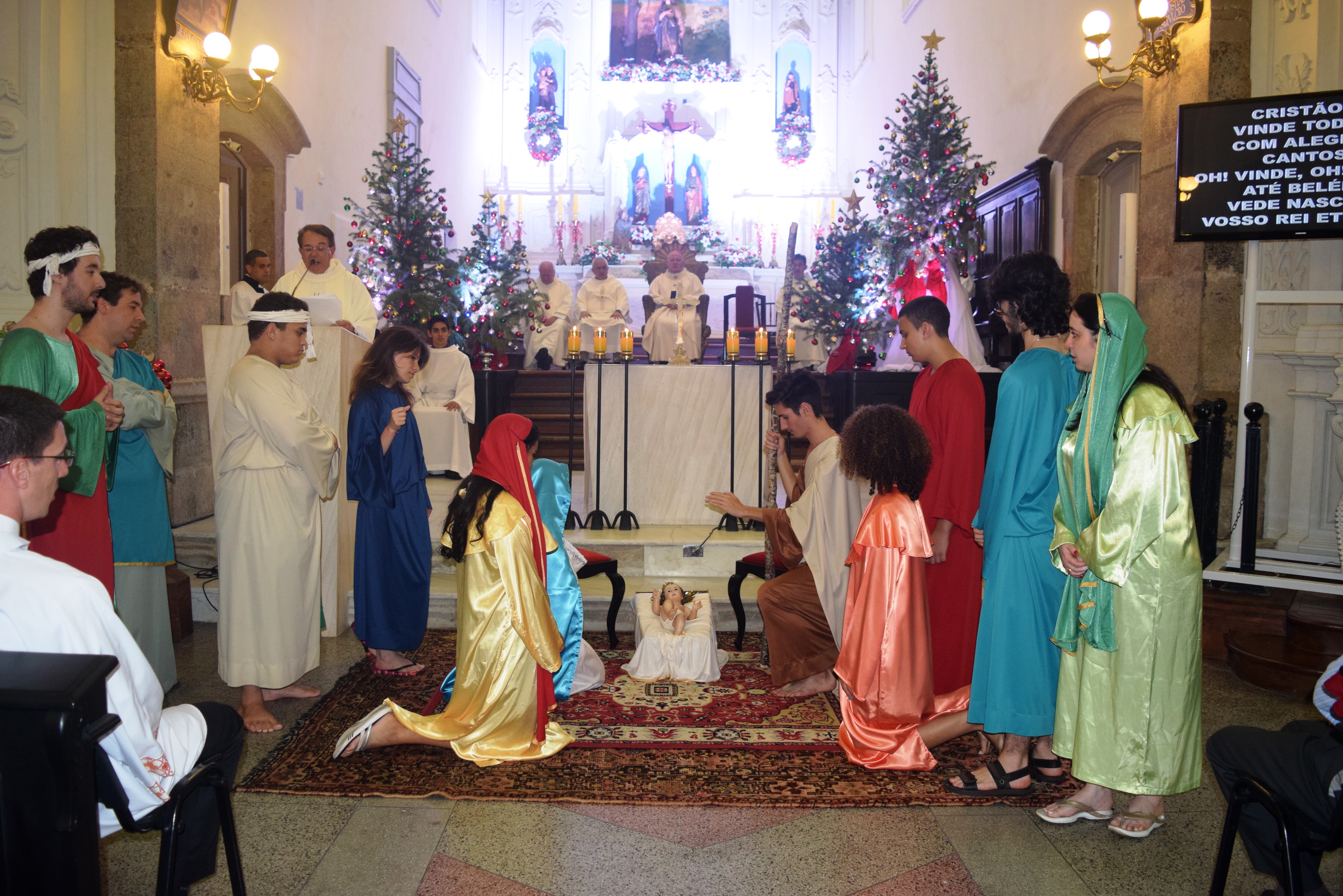 Encenação do nascimento de Jesus marca o Natal na Catedral - Arquidiocese  de Florianópolis/SC