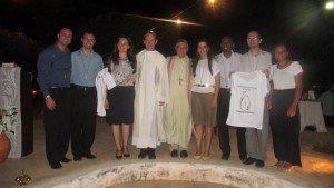 Bispo Dom Luiz, Pe Antonio e os missionários, na Missa de ação de graças pelos nove anos de missão