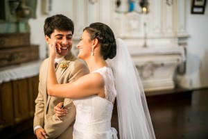 "Transmitir o amor das mais variadas formas", destaca o casal Larissa e Pedro